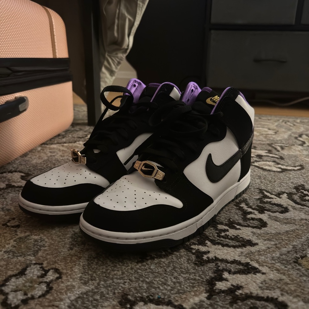Nike Dunk High Premium EMB “World Champ”